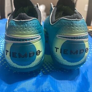 100% authentic soccer shoes